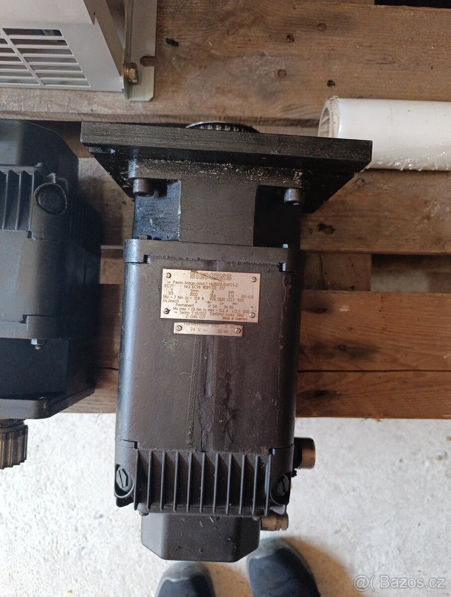 SIEMENS Permanent-Magnet-Motor. 1 HU3073-0AF01-Z