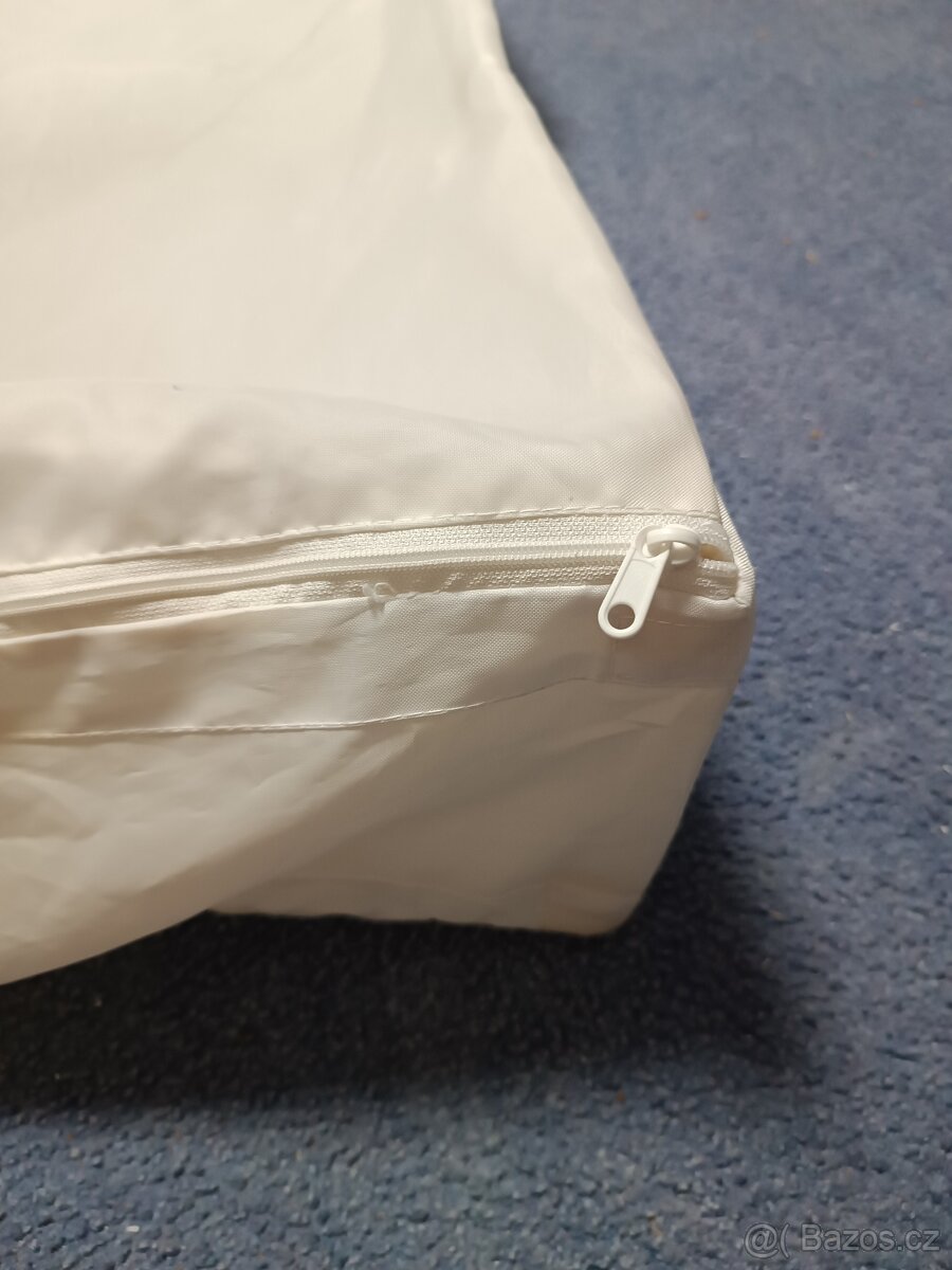 Velký úložný box s víkem na zip