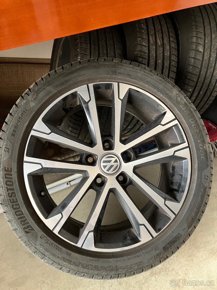 4 kola a pneu VW Golf 7