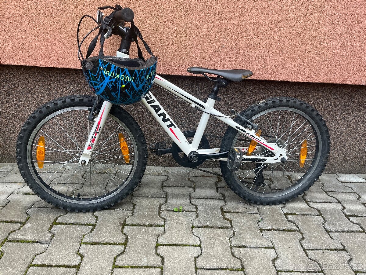 Dětské kolo Giant, vel.20 vc.helmy a reflexní vesty