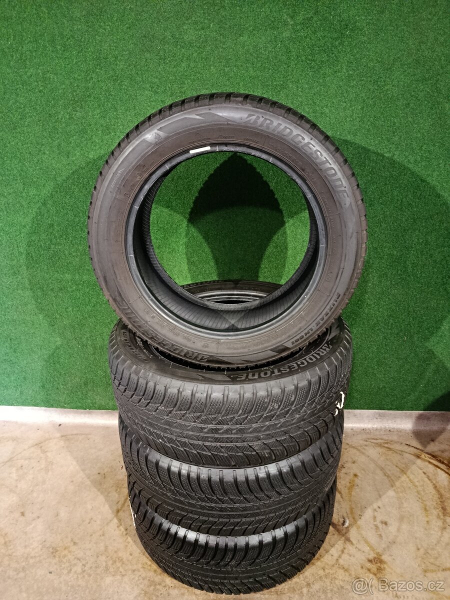 4ks zimni 215/55/17 Bridgestone