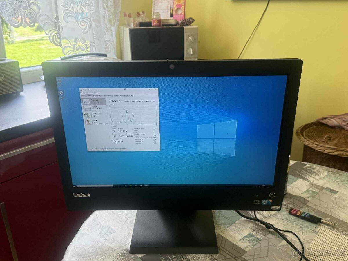 Lenovo ThinkCentre All-in-One Core i3