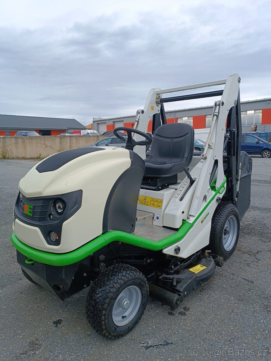 Traktorová sekačka