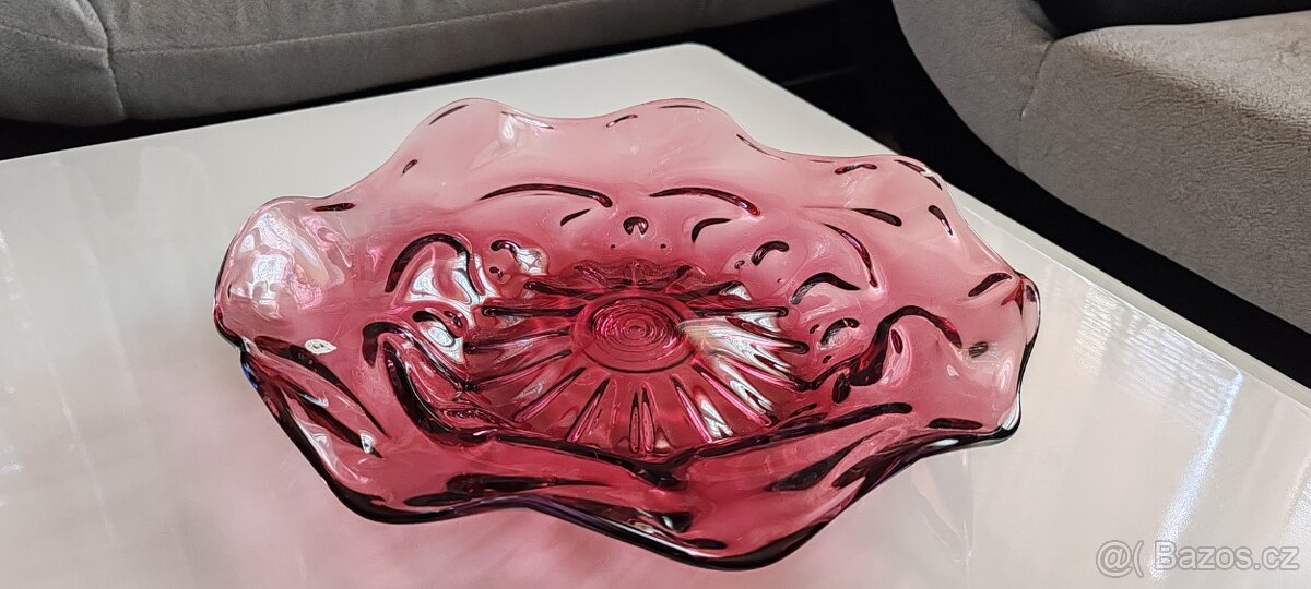 Mísa z hutního skla
