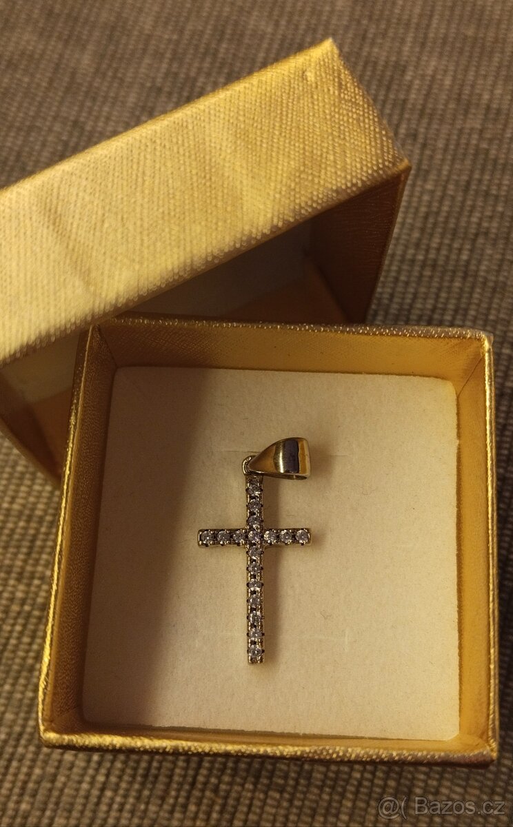 Střiberny damsky přívěsek