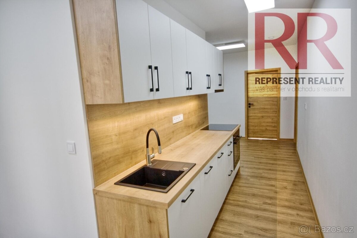 Pronájem rekonstruovaného bytu 2+1 Dobřany