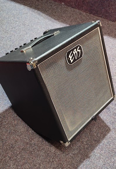 Prodám bas kombo EBS Clasic 120