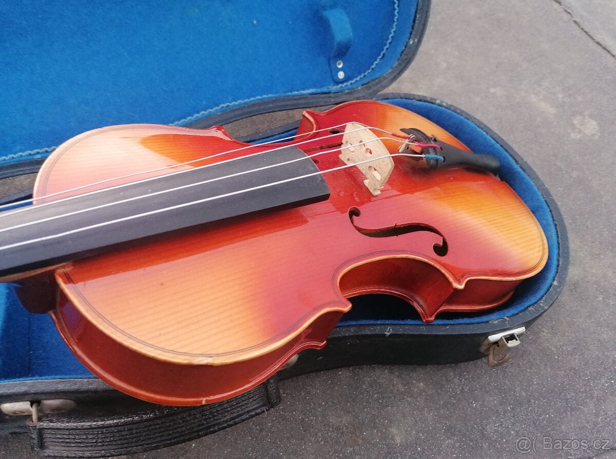 Predám starožitné husle