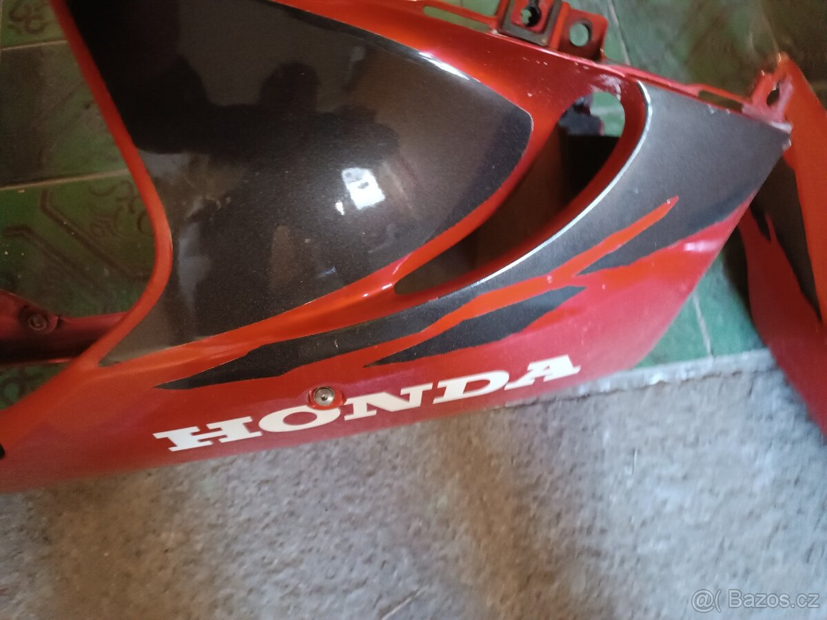 Honda cbr900rr,rok 2000