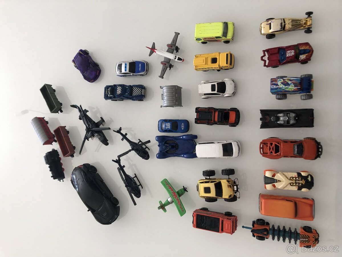 Kovova autíčka, Hotwheels, Transformers