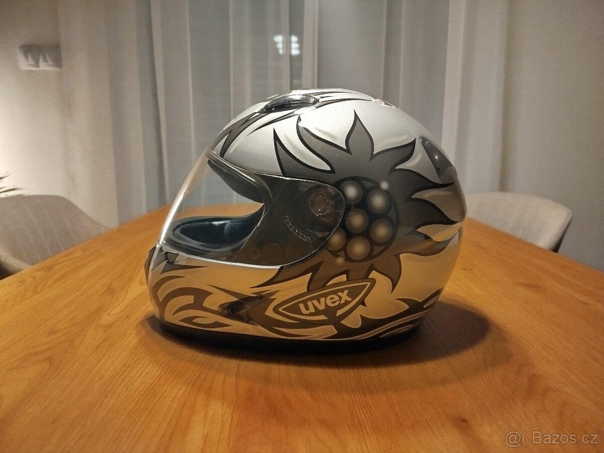 Helma Uvex velikost L