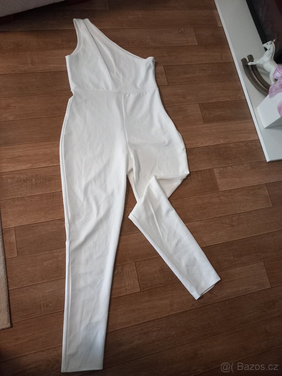 Elegantní overal