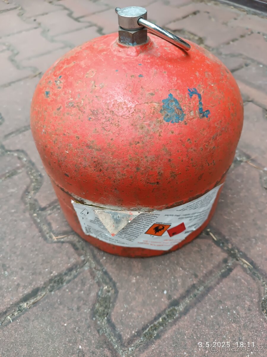 PB lahev, bomba