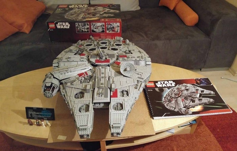 LEGO Star Wars Ultimate Collector's Millennium Falcon 10179