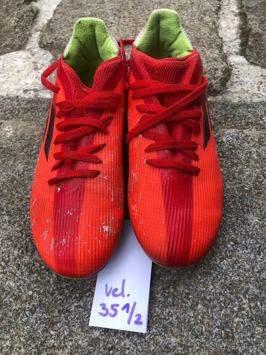 Kopačky Adidas na fotbal vel. 35 1/2