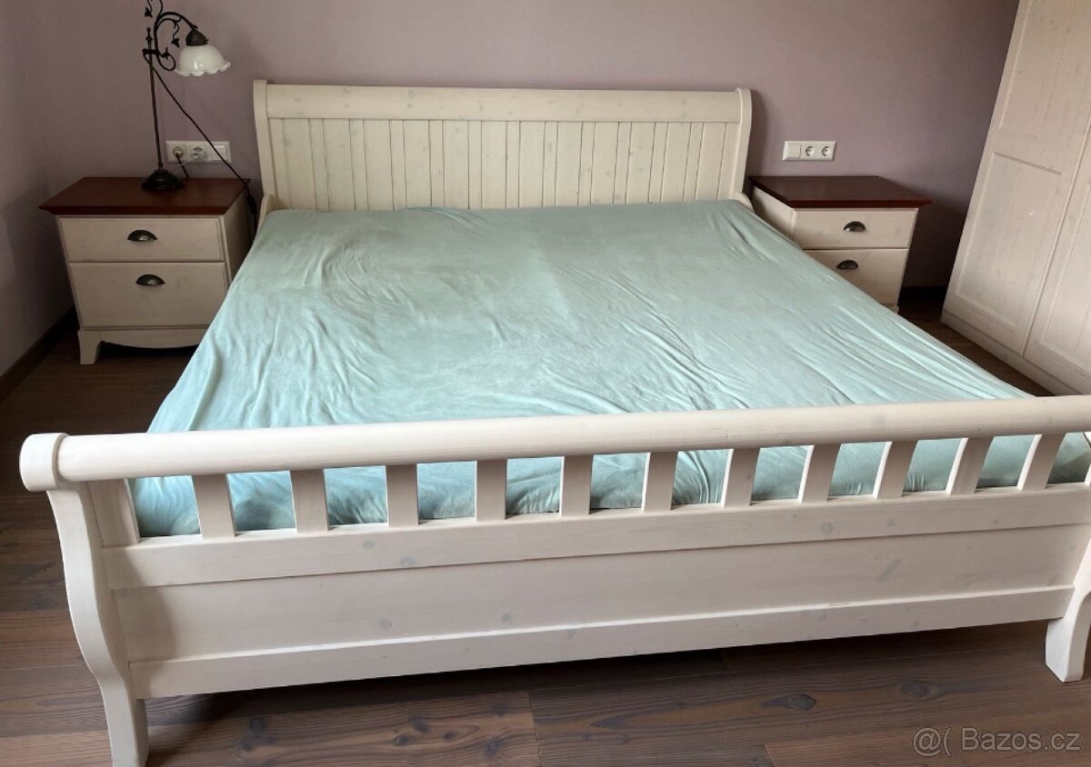Kompletní ložnice z masivu venkovský styl