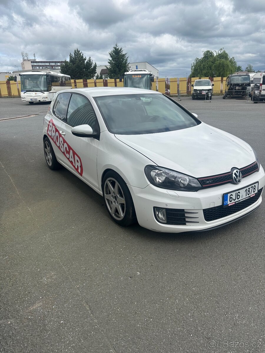Golf 6 2.0 TSI ( GTI ) pádla GSG