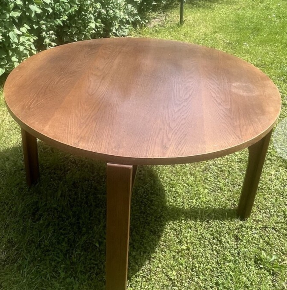 Veliký kulaty stul 130cm průměr