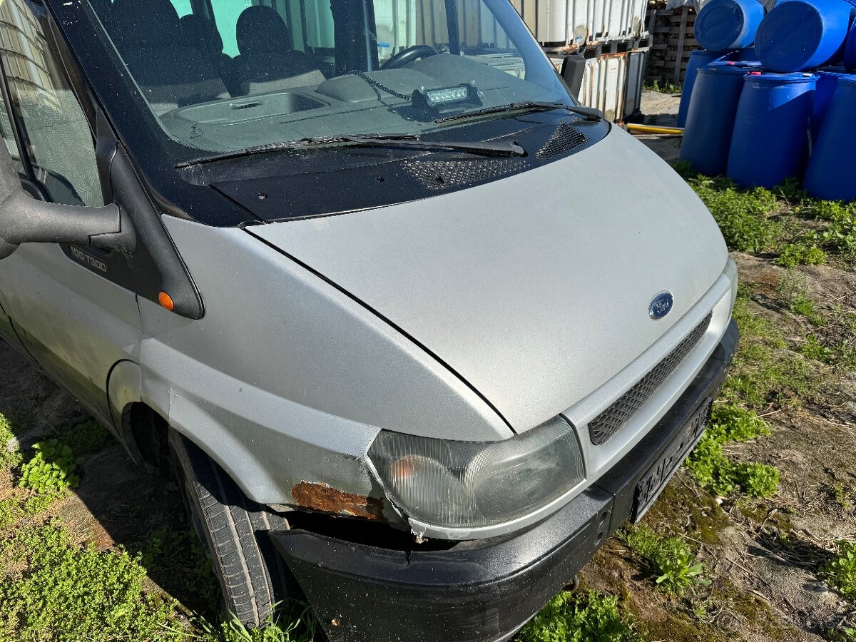 Ford tranzit 2.0hdi 9 místný