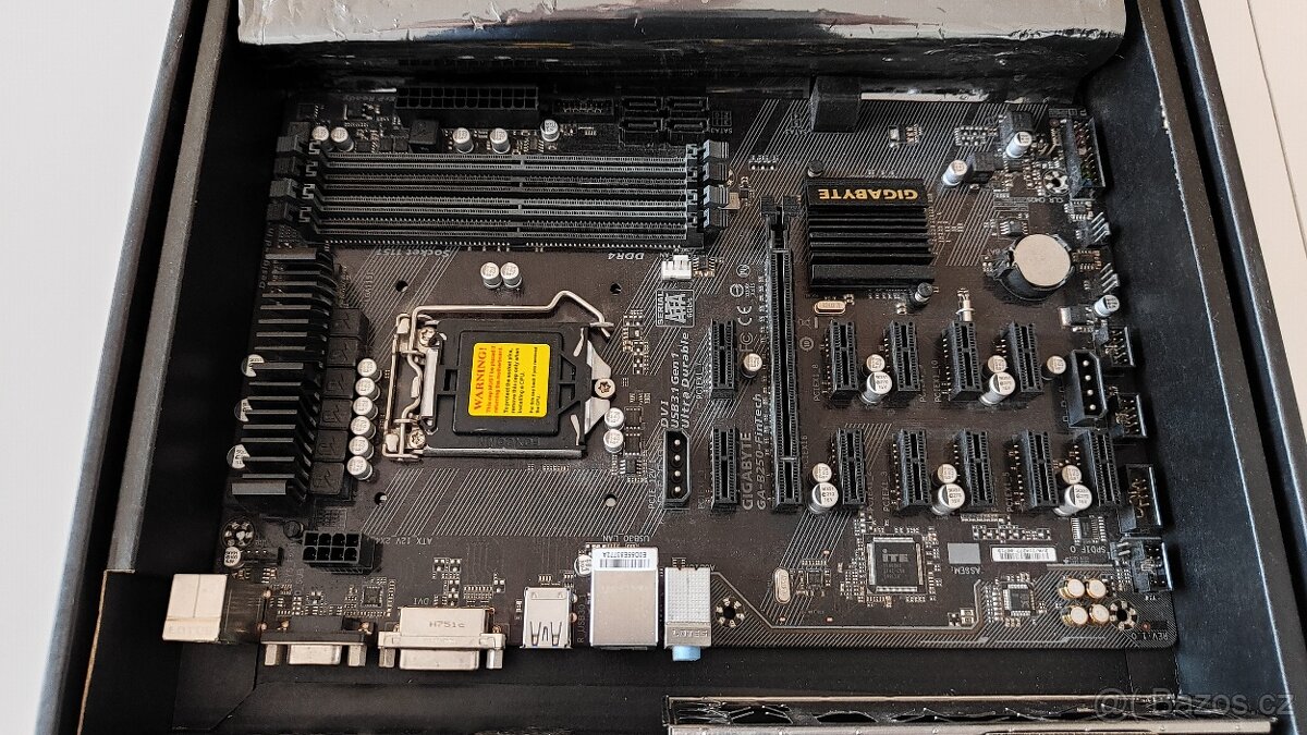 GIGABYTE GA-B250-FinTech