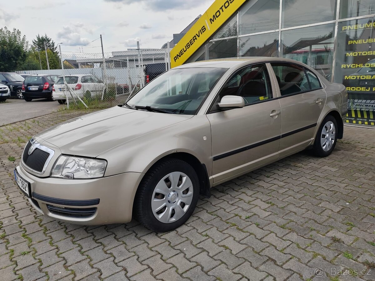 Škoda Superb 2.0tdi, 103kW, manuál.