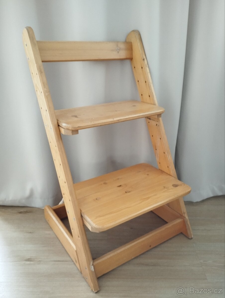 Rostoucí židle dětská masiv