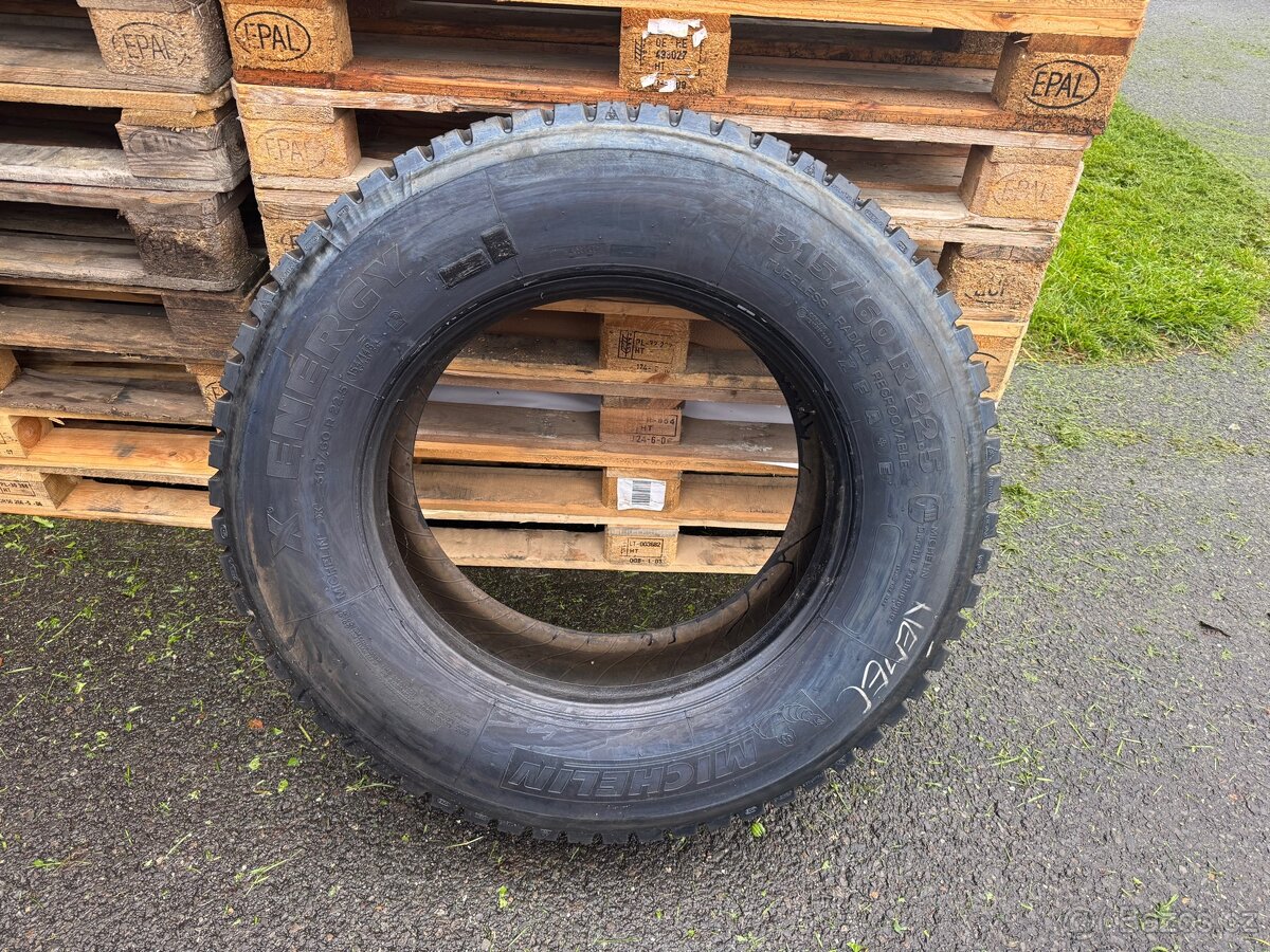 4 kusy zimní záběrová 315/60 R 22,5