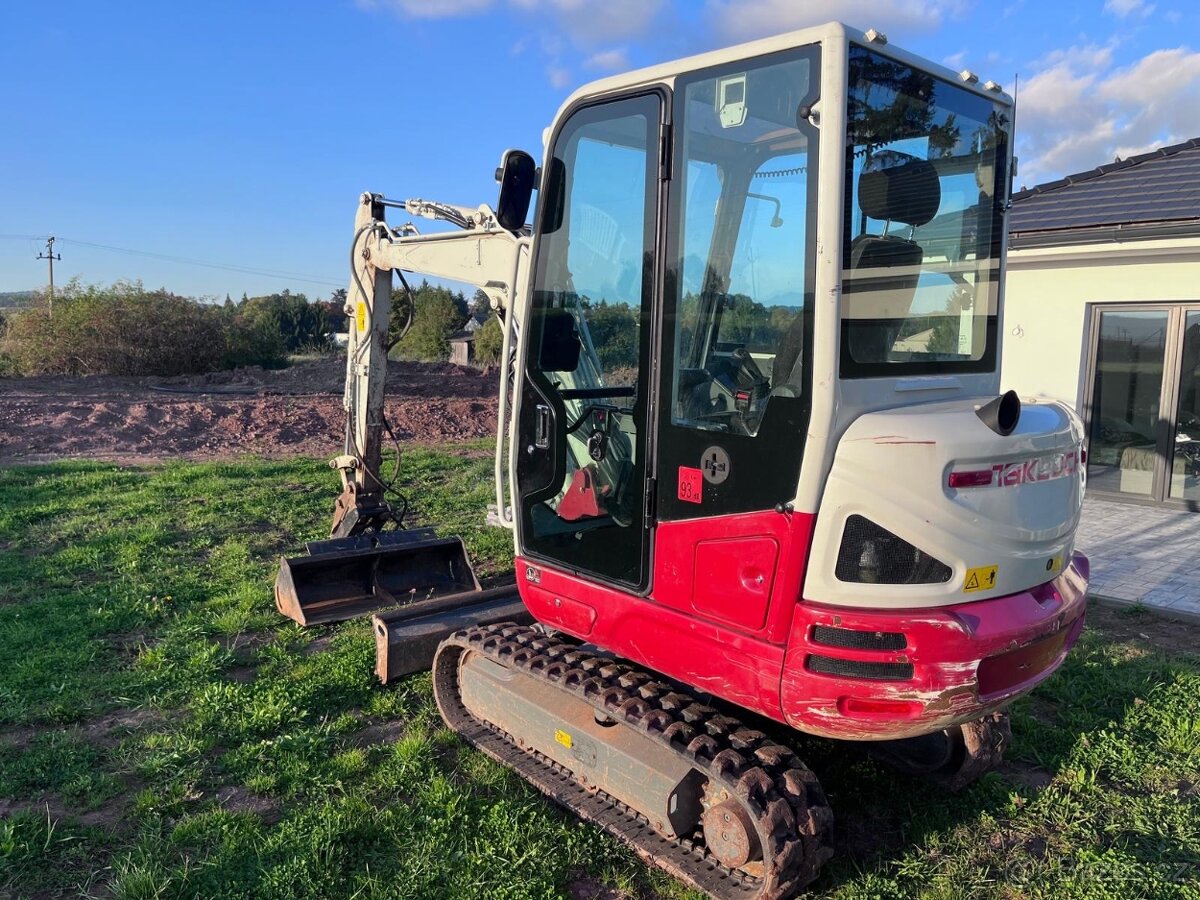 Takeuchi TB230 Minibagr 3T + 3x lžice