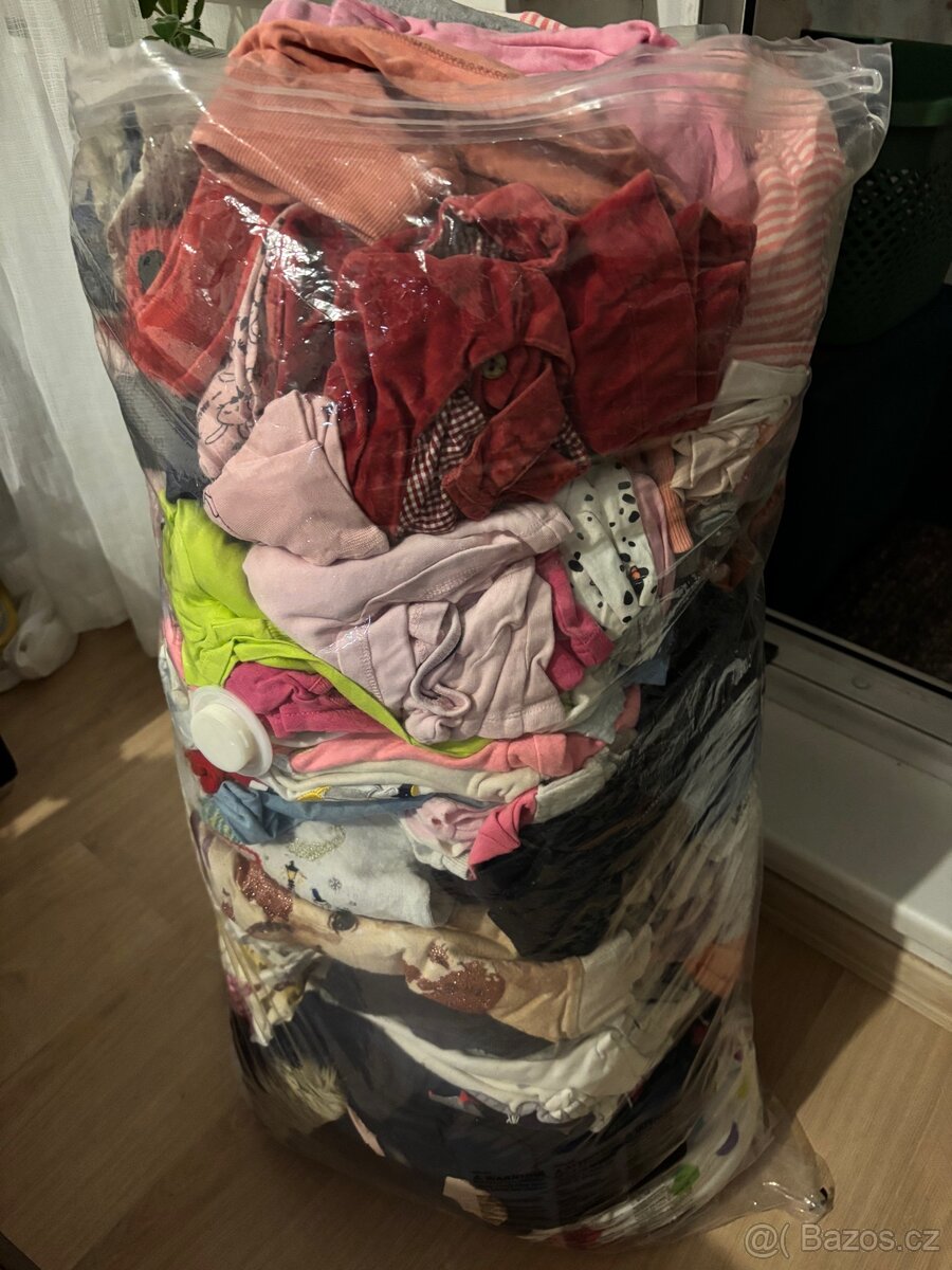 Balík oblečení