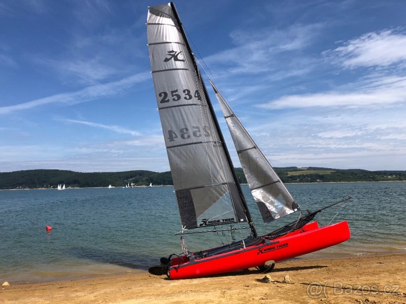 Hobie Tiger - plachetnice, katamaran