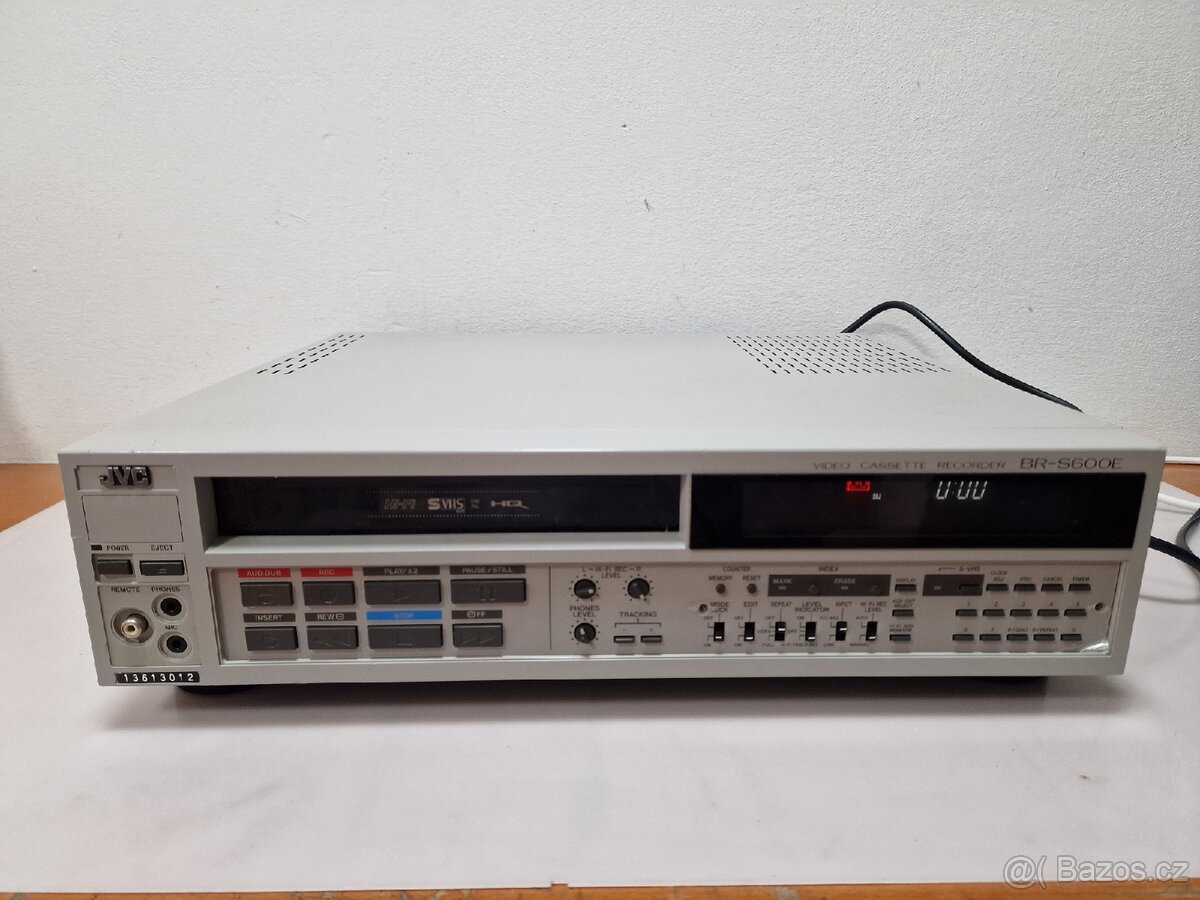 JVC BR-S600E profesionální SVHS videorekordér PAL