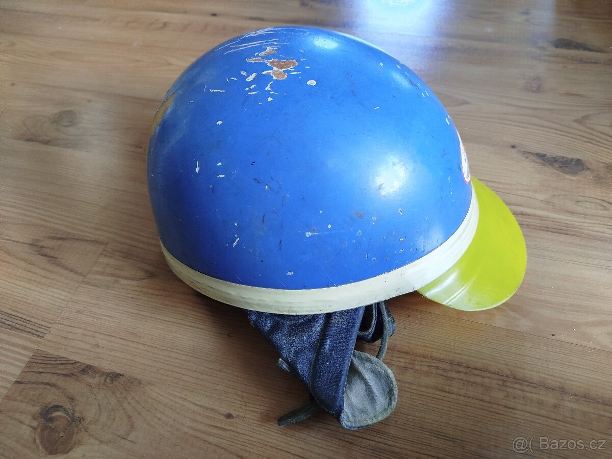 Přilba hříbek kokos na moped motocykl veterán