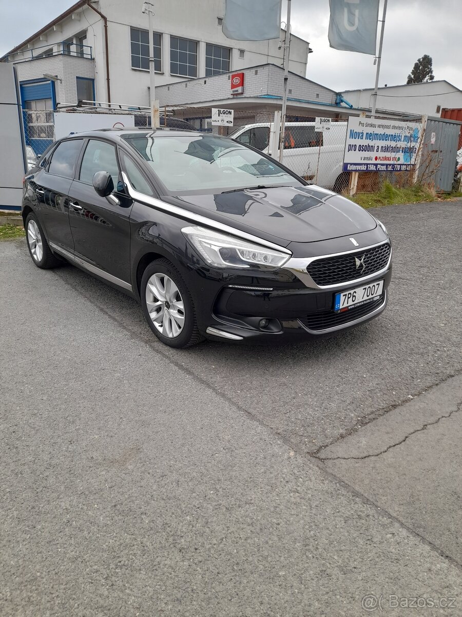 DS5 2,0 BlueHDi 150k S&S MAN6 Executive, najeto 54.000 km