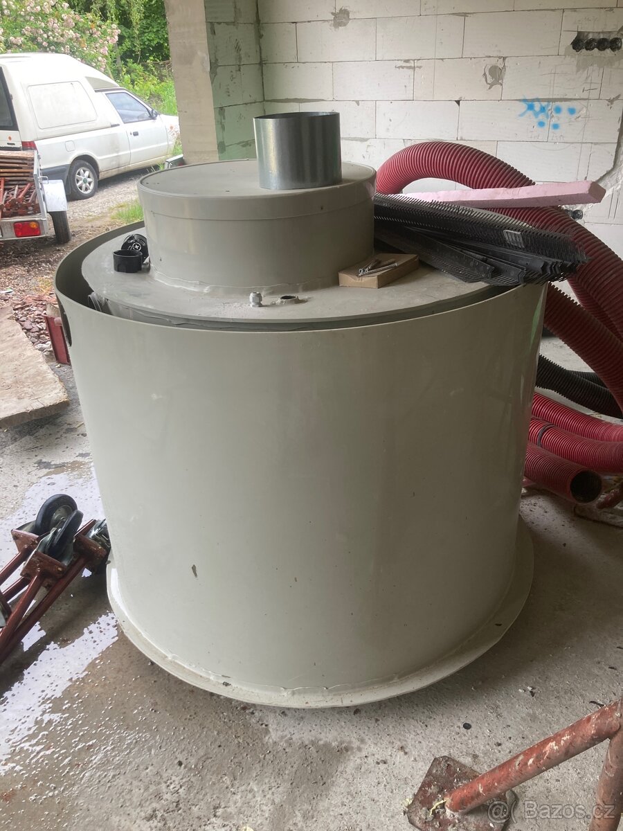 Pojezdová jímka 1 m3