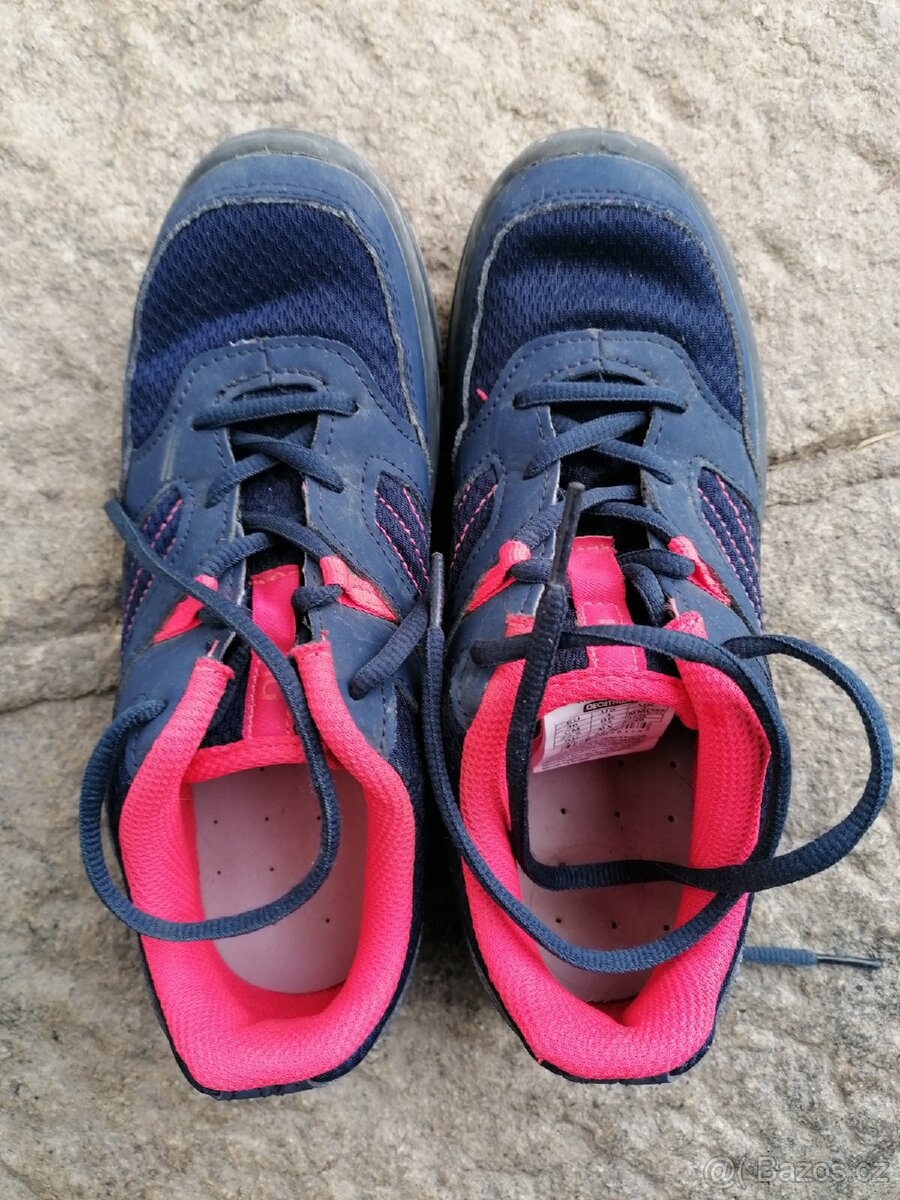 Sportovní boty Decathlon vel. 36