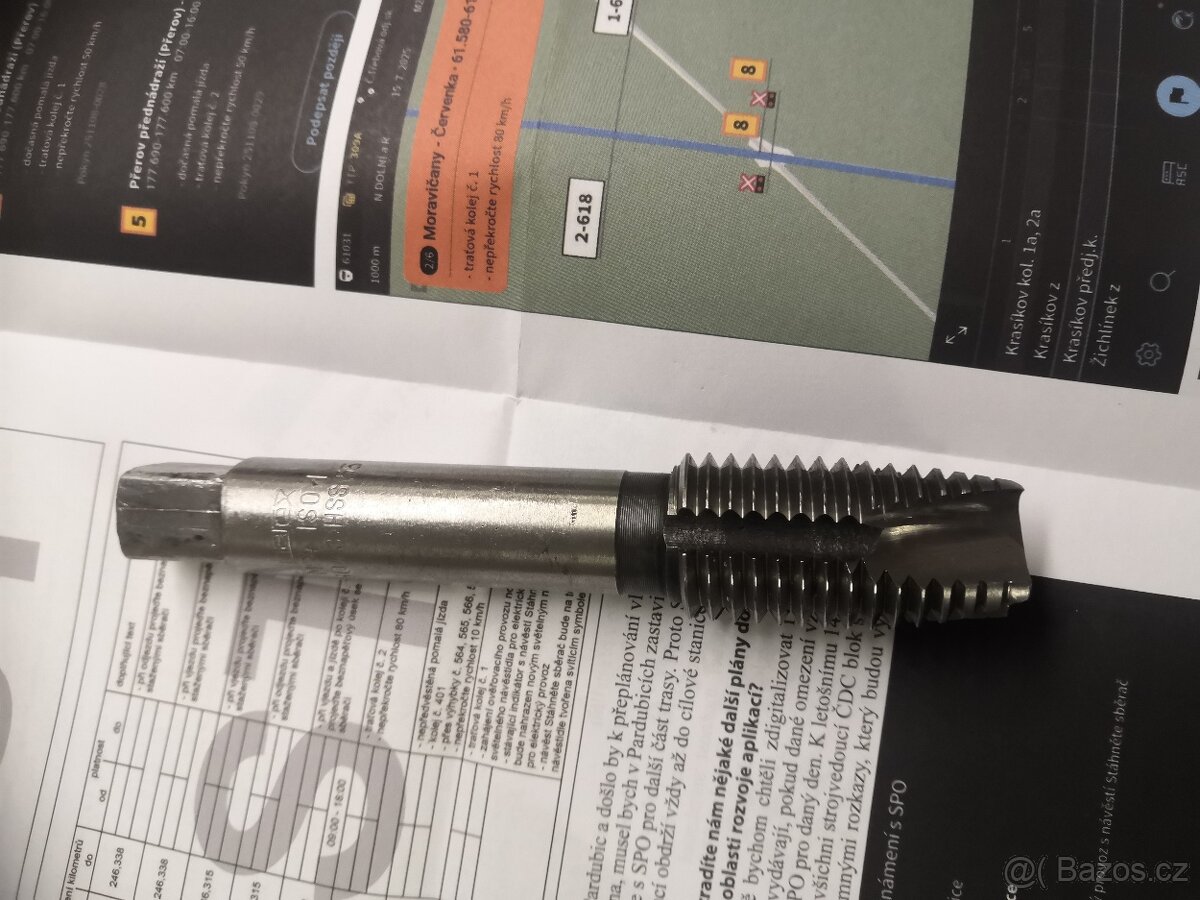 P:závitník s lamačem narex hss M24