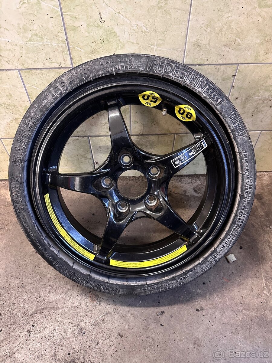 Dojezdové kolo Mercedes