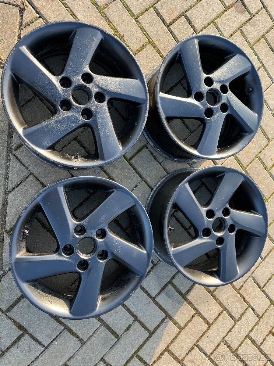 4x litá kola 5x114 R16