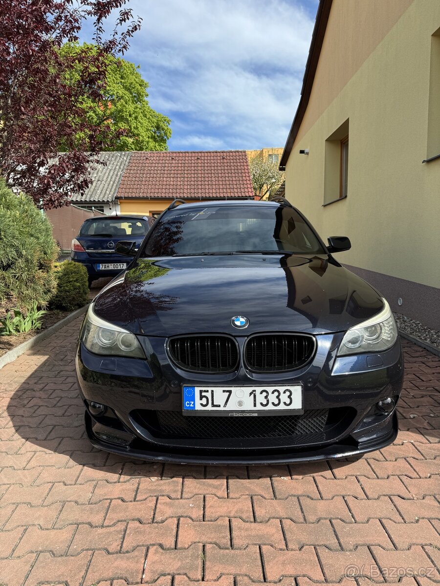 BMW E61 525d facelift, Mpaket, manuál, 145 kW, zadokolka