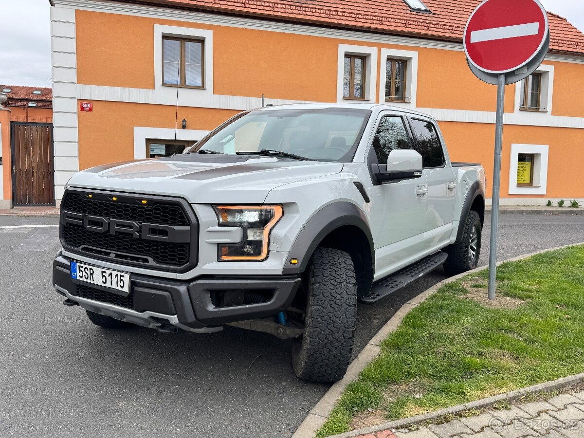 Ford F-150 Raptor