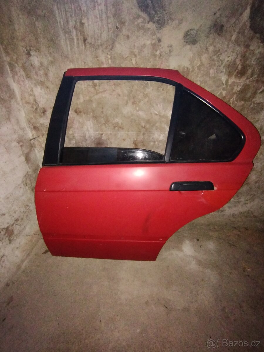 BMW E36 dveře