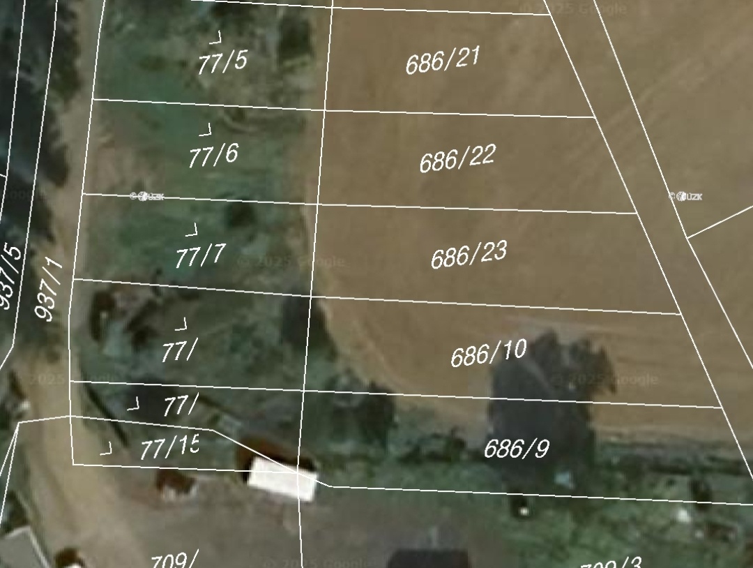Prodám 2/3 podíl pozemky 300m2 Petrovice u Rakovníka