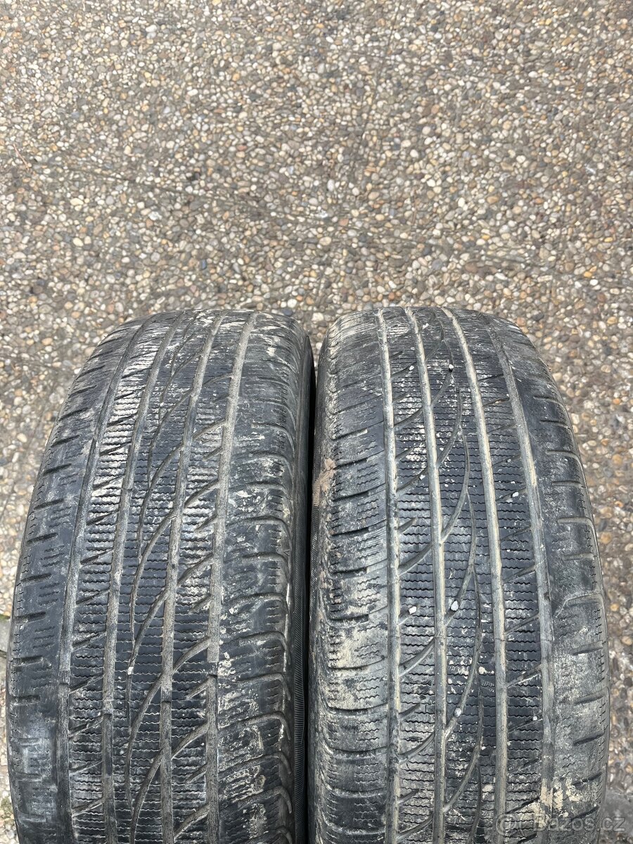 Pneu royal black 195/65 r15