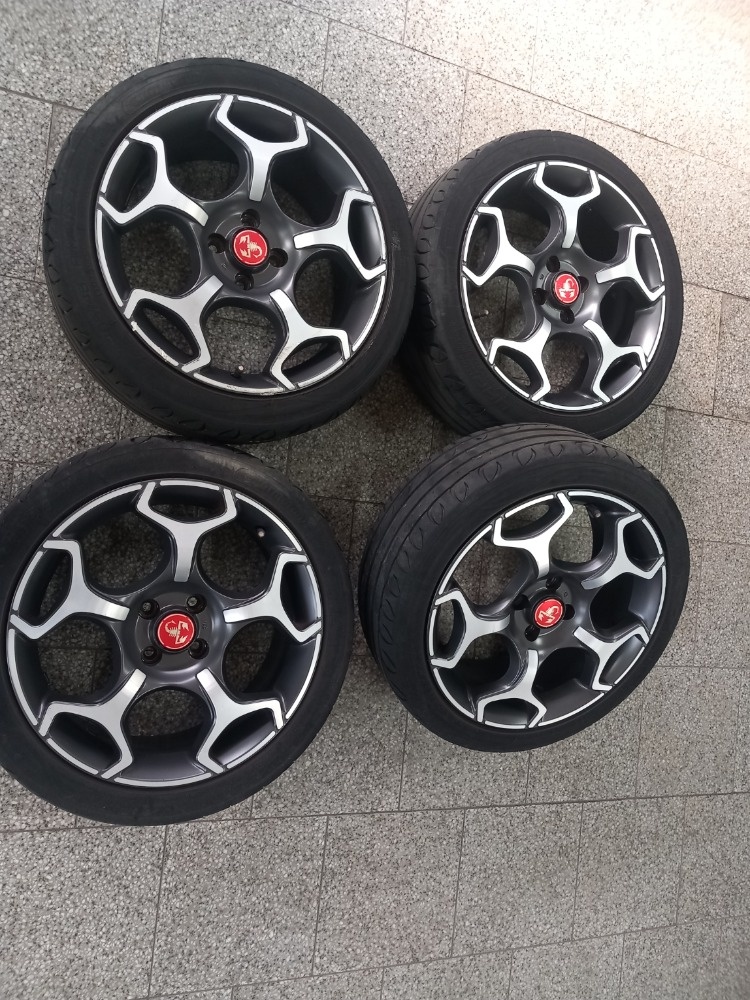 Abarth Grande punto fiat disky kola 7JX17 ET39 raritní