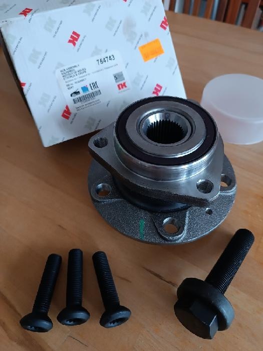 Náboj kola s ložiskem 80mm Škoda
