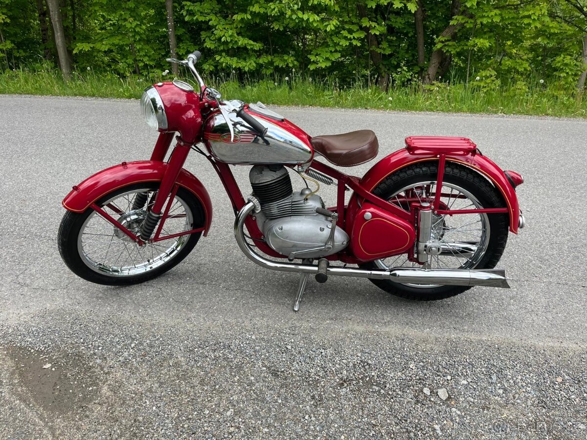 Jawa 250 Pérák r.v. 1947