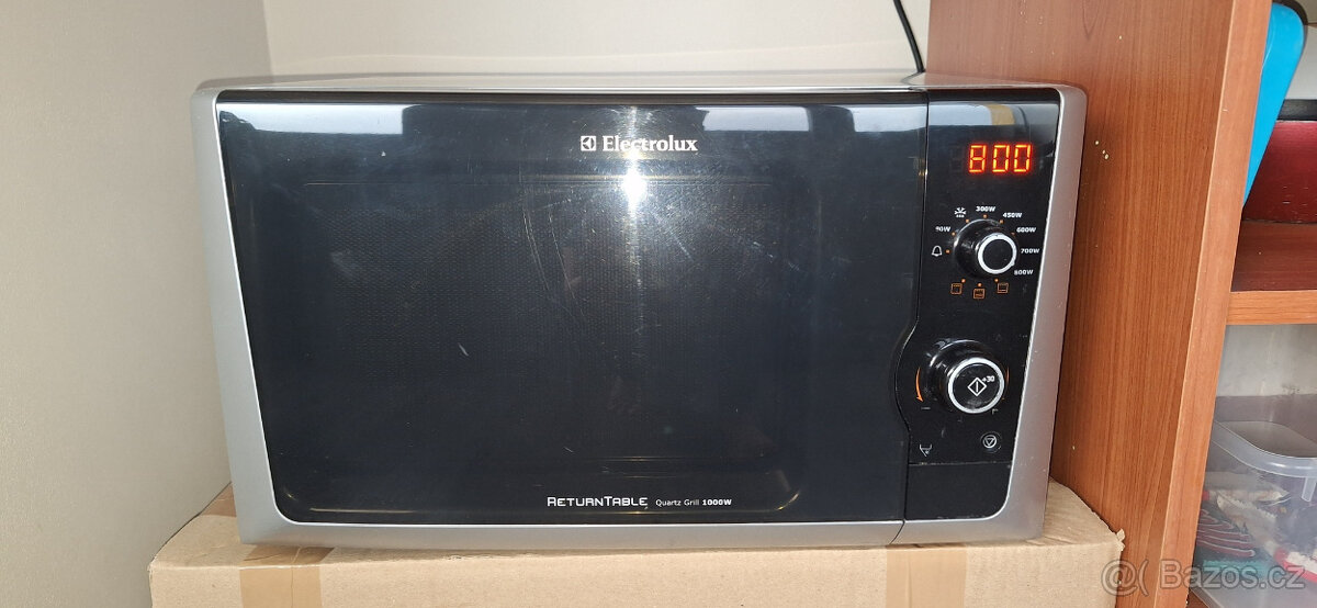 Prodám mikrovlnnou troubu Electrolux