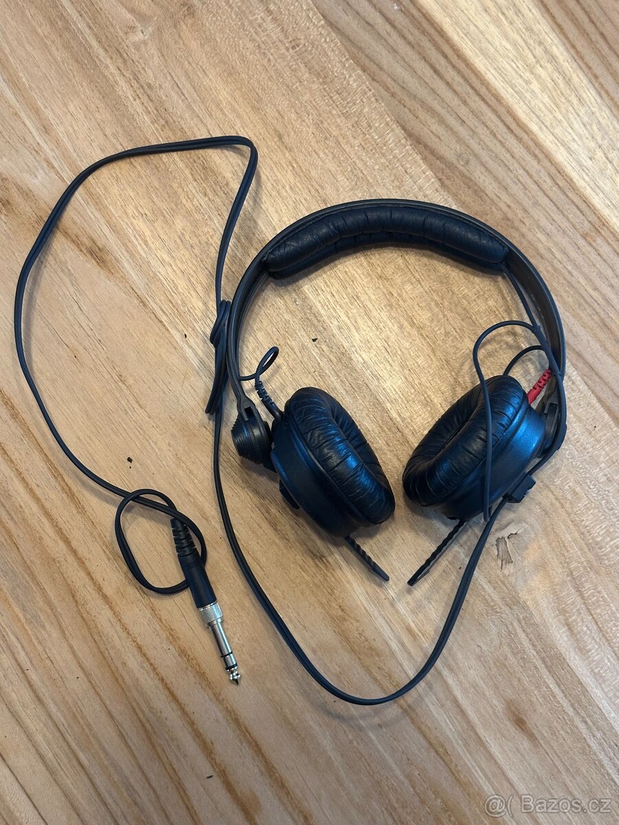 Studiová sluchátka Sennheiser HD25 70 ohm