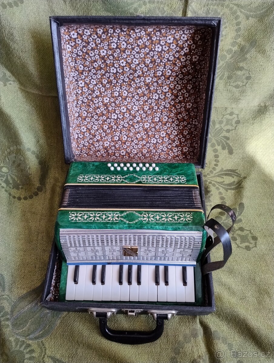 Harmonika MALYŠ s kufrem