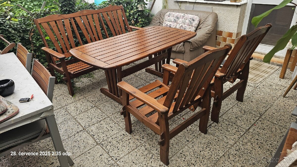 Dřevěný zahradní nábytek Harbo